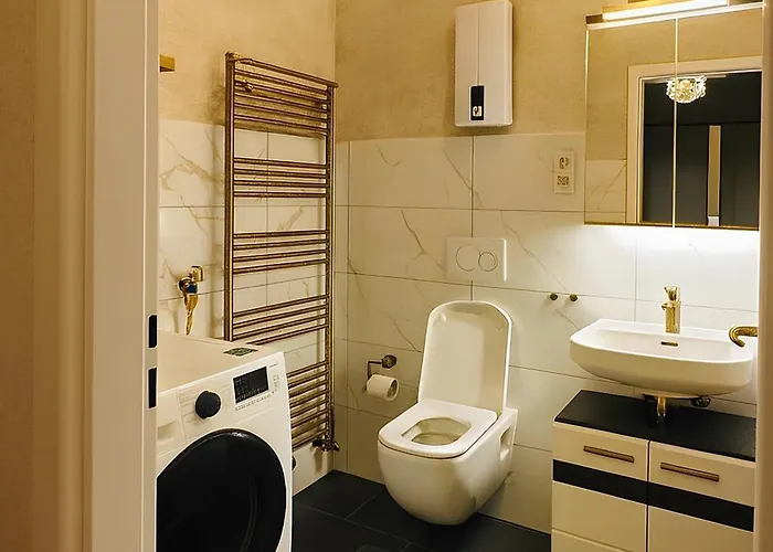 Stadtlicht Mit Balkon コブレンツ